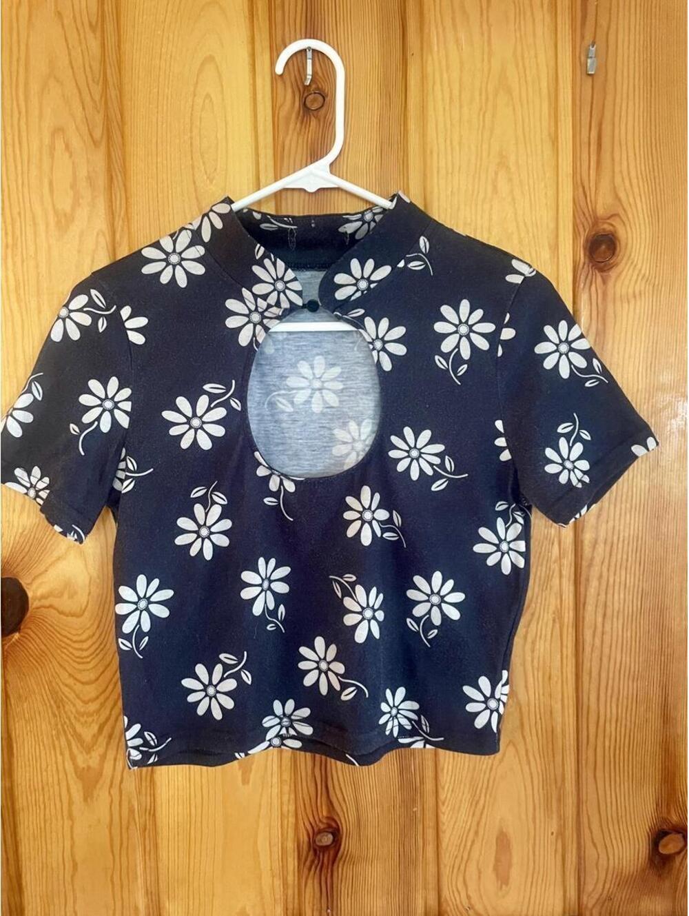 ASOS Keyhole Cropped Short Sleeve Top